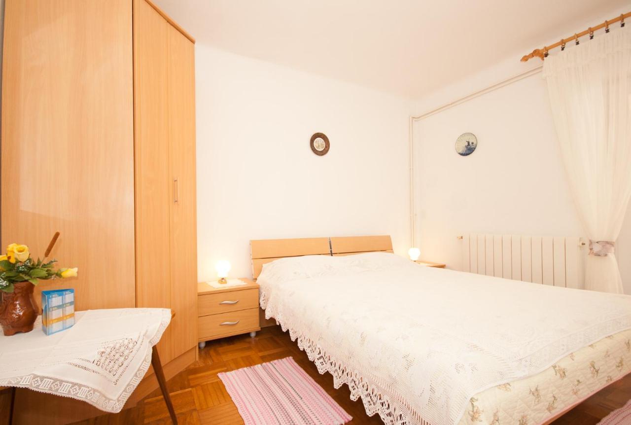 Apartments Katarina Башка Екстер'єр фото