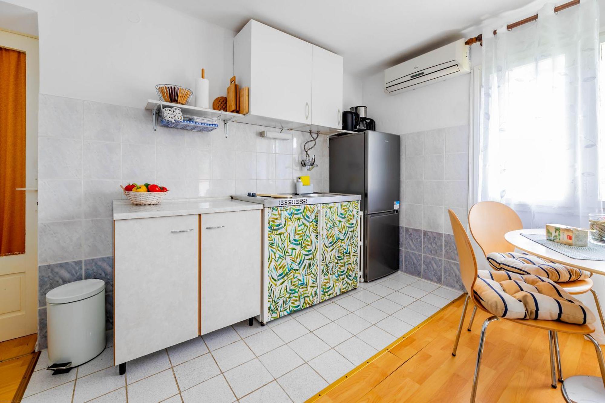 Apartments Katarina Башка Екстер'єр фото
