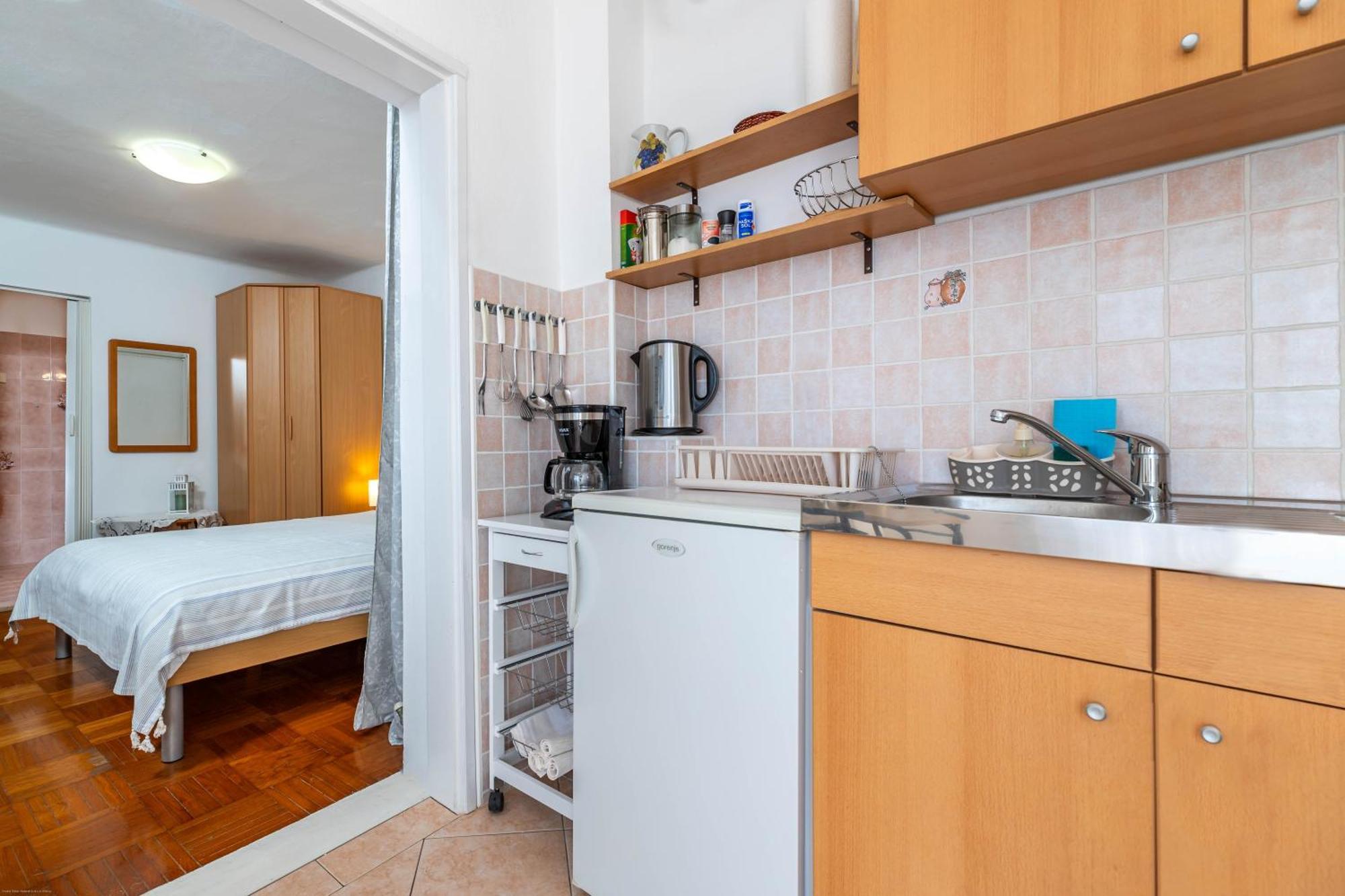 Apartments Katarina Башка Екстер'єр фото